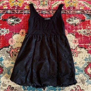 🟢3 for $10🟢 babydoll style dress w/ lace bottom
